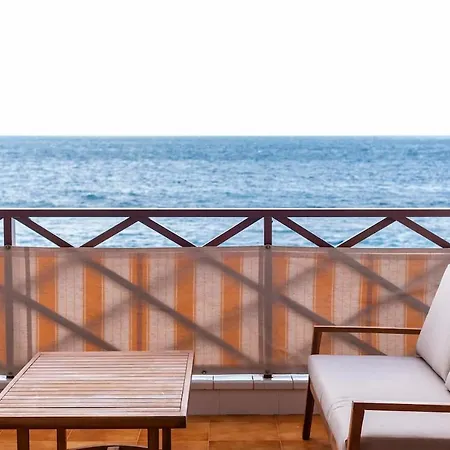Neptuno Ocean Front Oasis Apartmán